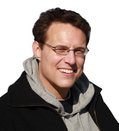 MSNBC's Steve Kornacki won viewers' hearts with his coverage of the 2020 presidential election. He's back, with his signature khakis, to cover the midterms.